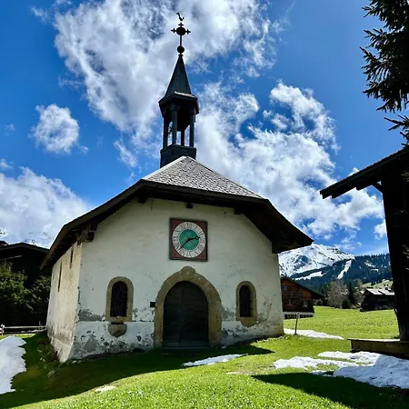 Sejour Lumineux Avec Vue Sur Les Cimes